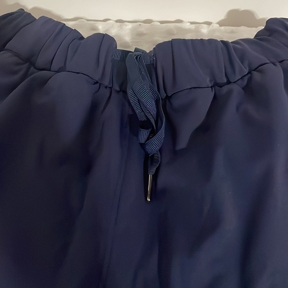 Amazon Essentials Athletic Shorts Navy Lightweight Elastic Waist - Picture 2 of 2